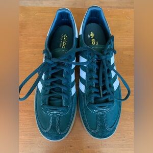 adidas women’s Dark Green Sporty + Rich brand with White